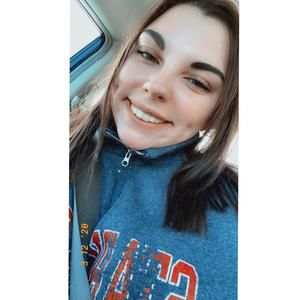 Meet your Posher, Desiree